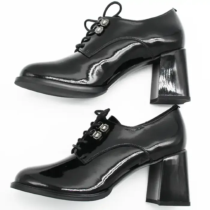 Blockabsatz Schuhe oder auch Hochfrontpumps mit Schnürung und Verzierung Modell 518