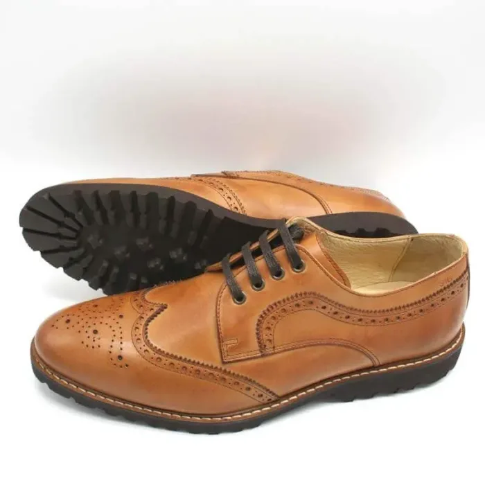 Budapester Cognac elegant, solide Businessschuhe mit leichter Profilsohle_ Modell 372