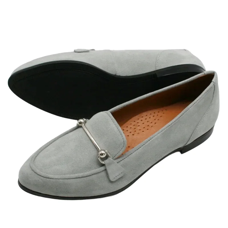 Loafer hellgrau mit schwarzer, wetterfester Aussensohle_Modell 562