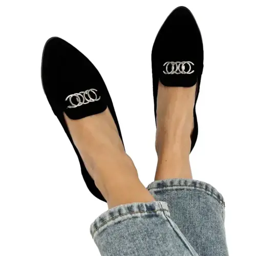Loafer schwarz angezogen in Kombination mit Jeans Modell 516